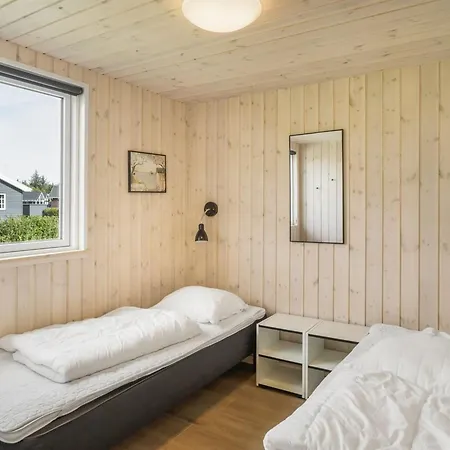 Sinikka - 350m From The Sea By Interhome